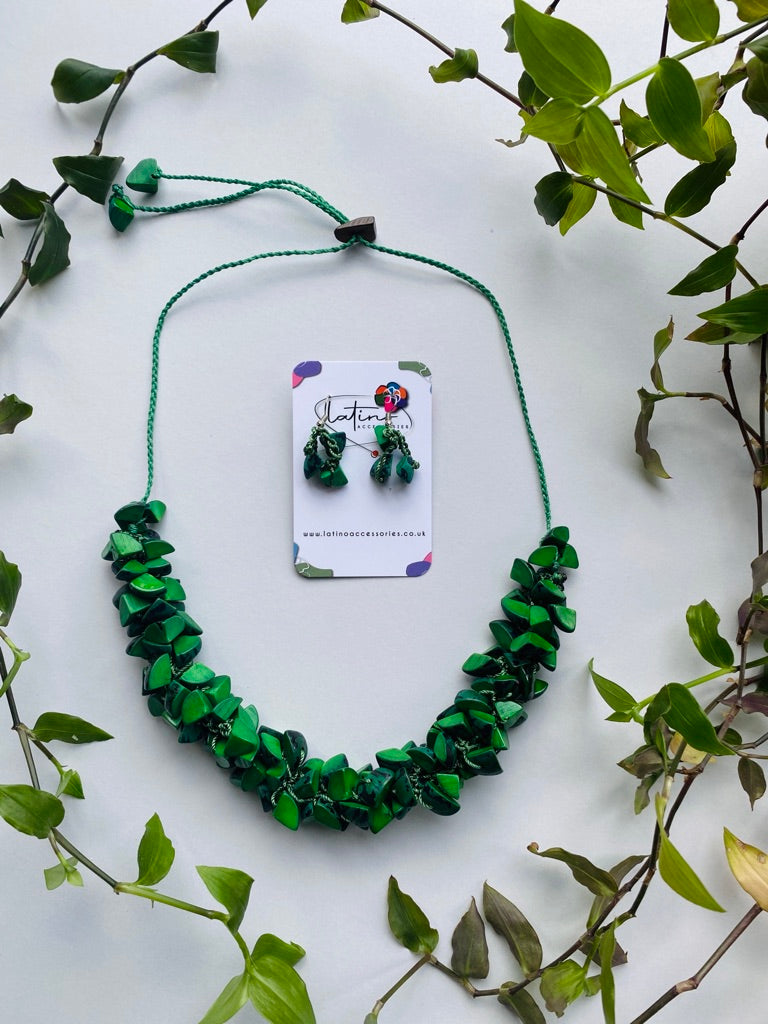 Emerald green trocitos set